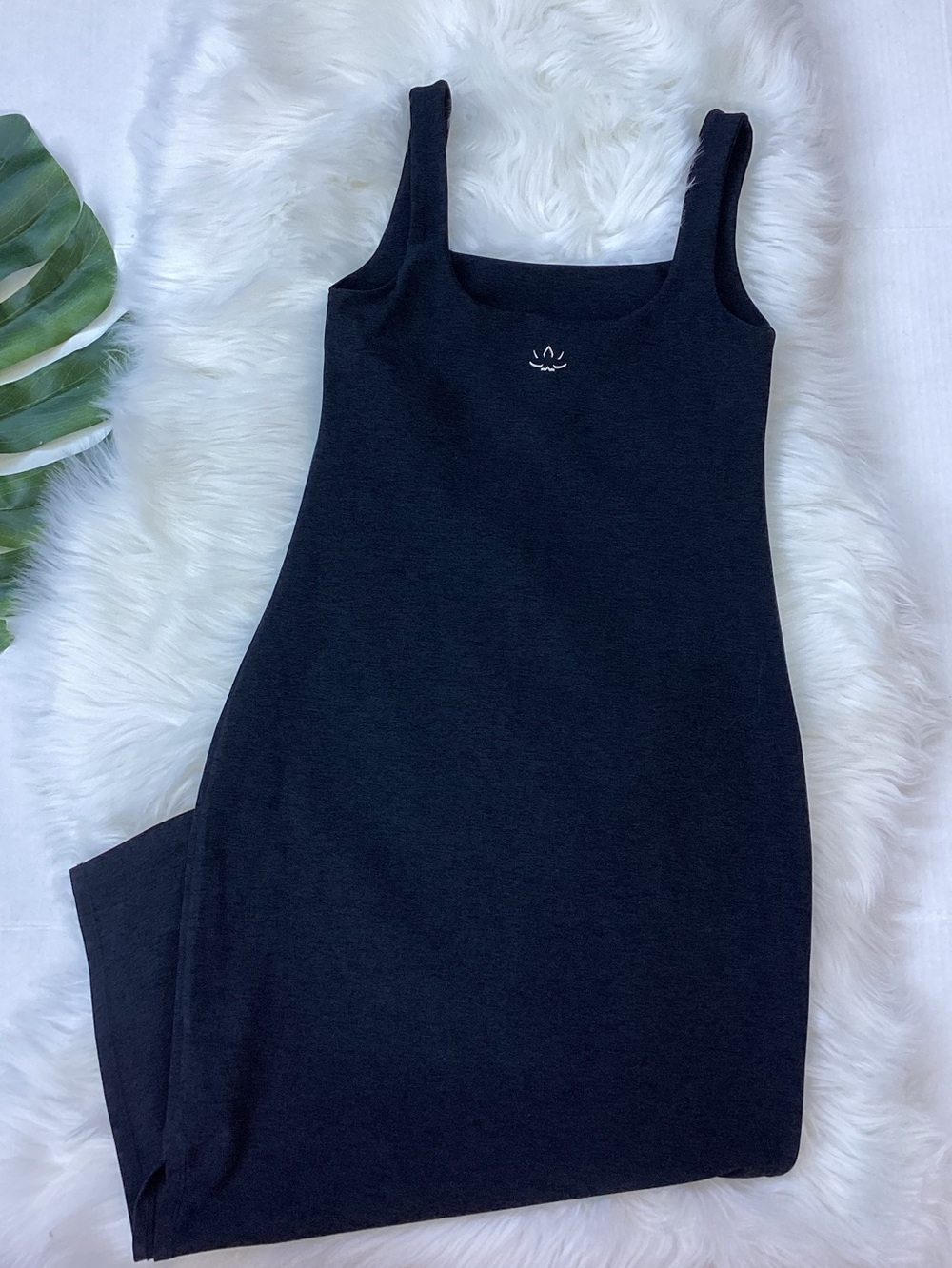 Beyond Yoga Spacedye Icon Midi Dress Darkest Night XS - Picture 7 of 10